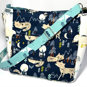 Zipped Shoulder Bag Sewing Pattern with Pockets & Adjustable Shoulder Strap Bagmaking