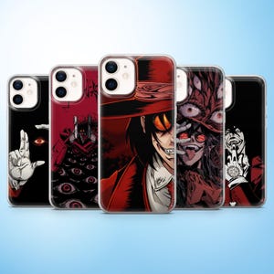 Puede incluir: Cinco fundas transparentes para smartphone con diseños de personajes del anime Hellsing. Los gráficos muestran una paleta de colores rojo y negro con ilustraciones de Alucard, incluyendo dientes afilados, ojos rojos y sombreros de ala ancha.