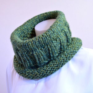 Hand Knit Green Cowl, Warm Neck Warmer, Chunky Knit Cowl, Man's or Woman's Soft Winter Cowl, Handmade in the USA, Ready to Ship