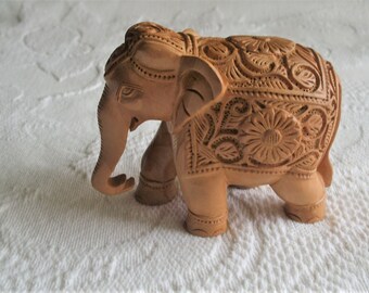 wooden elephant price