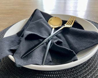 Black or White Cloth Napkins {set of 6}