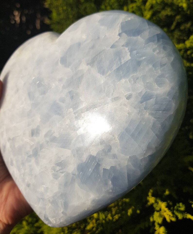 Stunning large celestite heart 0762