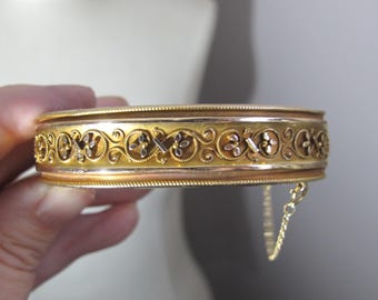 Etruscan Revival Victorian Bloomed 15k Gold Hinged Bangle Bracelet