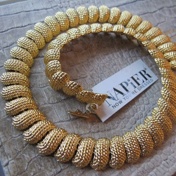 Napier Goldtone Texture Panel Link Choker Necklace, Old Stock Unworn w/ Tag, Designer Signed Good Costume Quality Fashion Gold Tone Jewelry