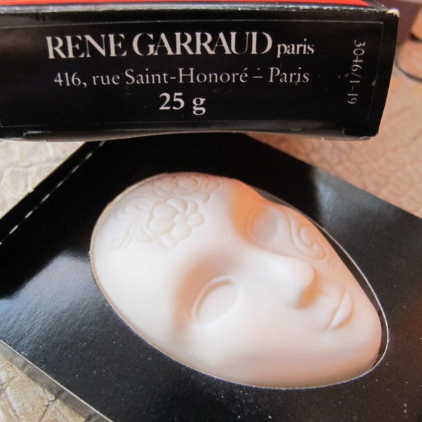 Rene Garraud PARIS, Rubis Noir, Mardi Gras Mask Mini Soap, Creme-Seife, French Designer Petite Soap, Guest Soap, Hostess Gift, Small Soaps