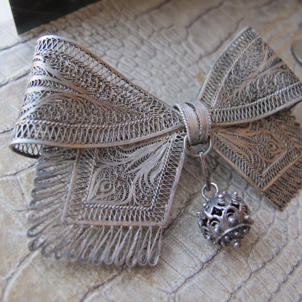 Large Silver Filigree BOW Brooch Pin Ethnic Cannetille Silver Statement Brooch Jewelry Exotic Handmade Filigree Silver Fine Jewelry, Foreign
