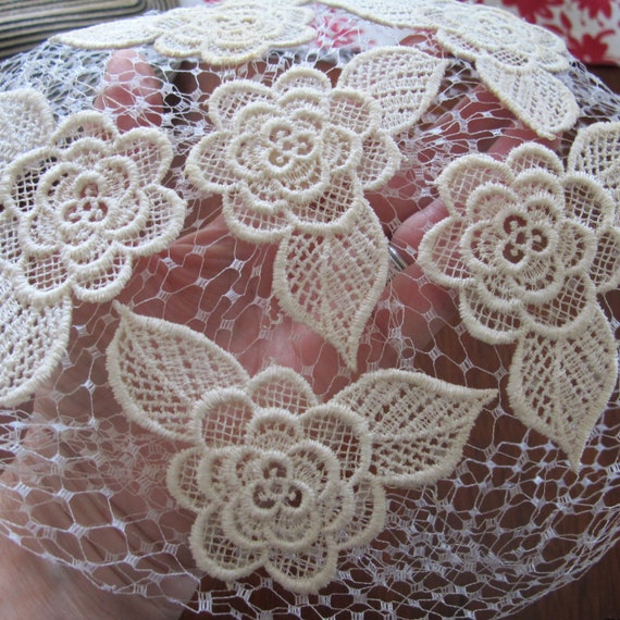 Cream Beige Netting Lace Flower Head Fashion. Handmad… Gem