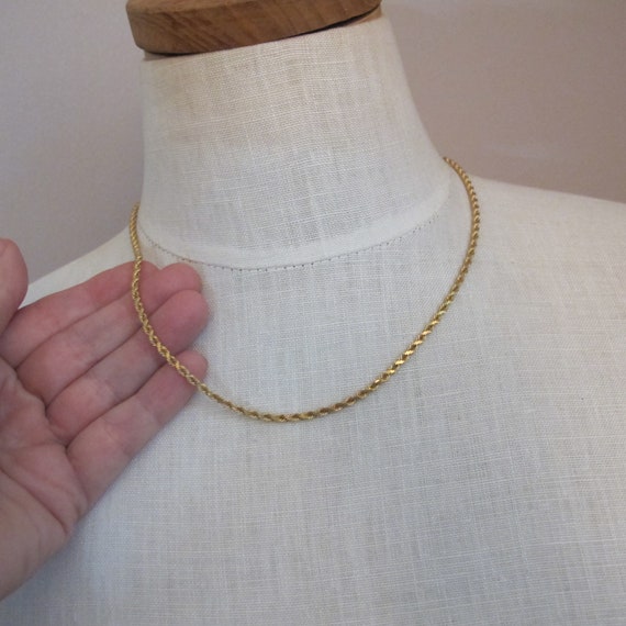 18k Yellow Gold Rope Chain Necklace, Vintage, Sta… - image 9