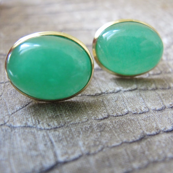 Luminous Estate Jade & 14kt Yellow Gold Fine Jewelry Earrings. Fine Green Jade Cabochon Jewelry. Omega Clip 14 Karat Estate 585 Gold Jewelry