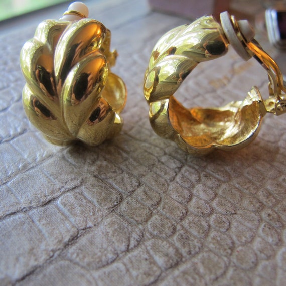 Joan Rivers Gold Fashion Hoop Clip Back Earrings.… - image 1