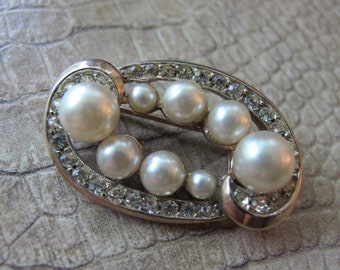 Classic Fashion Pearl & Clear Diamante Rhinestone Gold Tone Brooch, Coat Pins, Elegant Fashion Jewelry, Retro Quality Costume Pearl Brooch