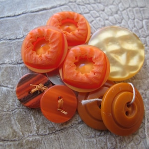 Orange Color Family Mixed Lot Mixed Buttons, Vintage Ages, Novelty to Quality Styles, 8 Buttons Total, Worn and Old Stock Conditions