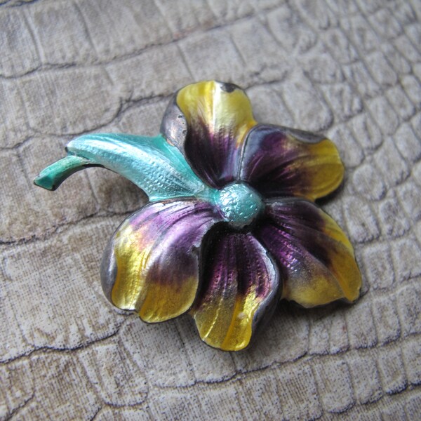 Hand Painted Enamel Sterling Silver PANSY Flower Brooch Pin. Collar Lapel Flower Floral Johnny Jump Up, VIOLA Retro Age Sterling Signed Pin