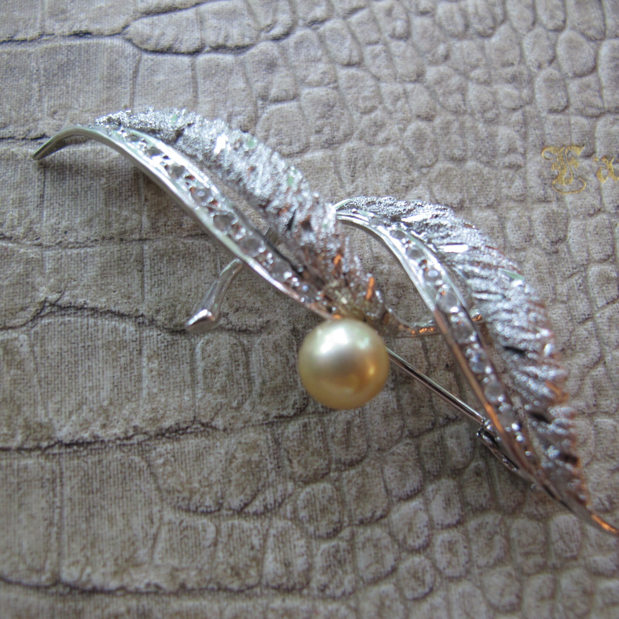 sip0101-03-m1.jpg