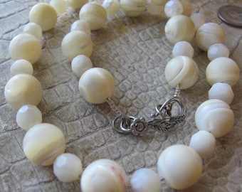 Vintage Mother of Pearl Bead Necklace, Balamuti Style Choker
