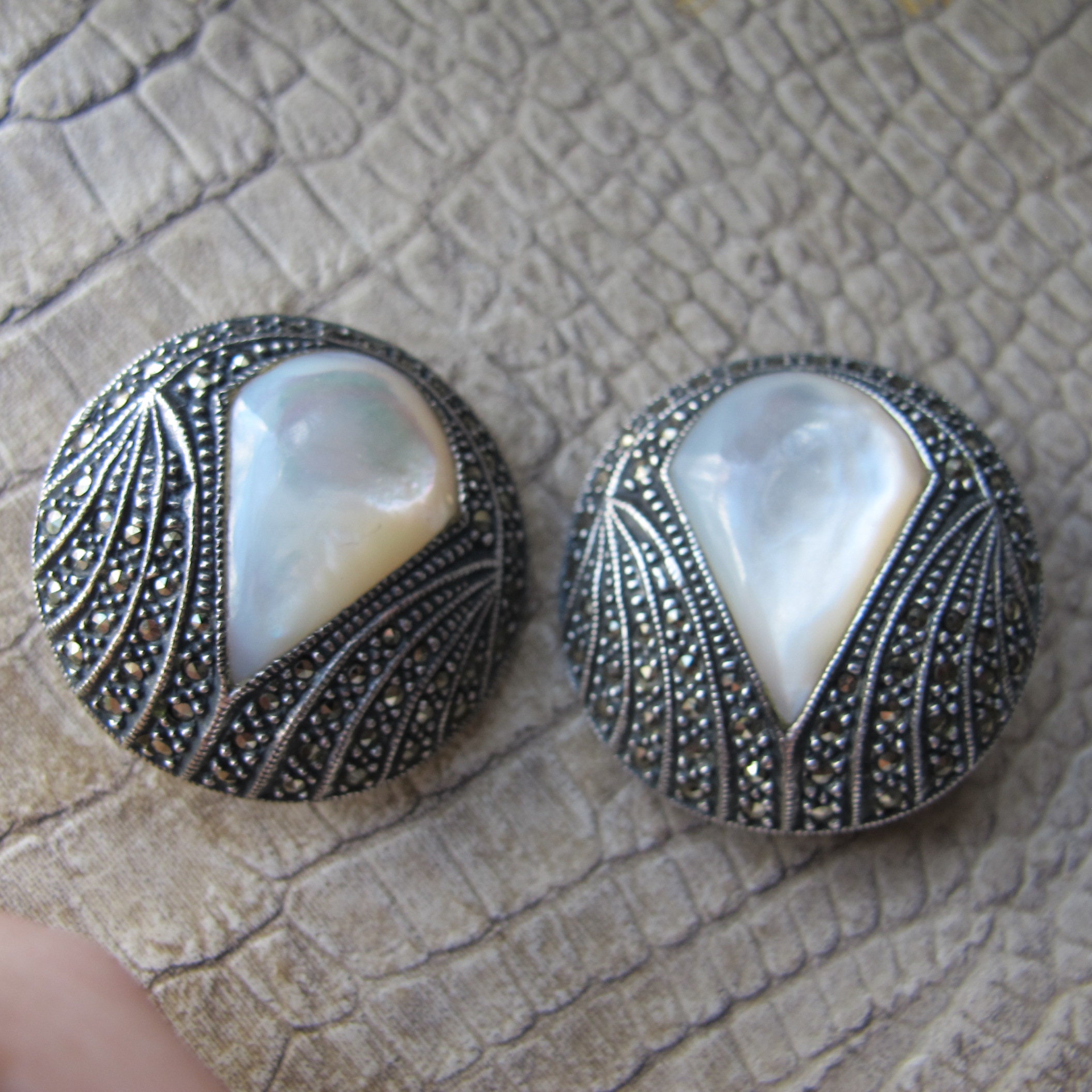 Sterling Silver Rhodium-plated LogoArt University of Louisville Cardin –  AJ's Jewelers