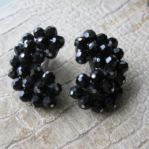 Alice Caviness Designer Signed 50s Era Faceted Jet Black Glass Curved Climber Cluster Clip Back On Earrings. Fabulous Fashion Jewelry, Hand
