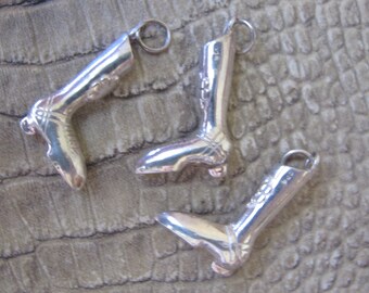 Sterling Silver BOOT Footwear Pendant Charm. Vintage ShoeLover Charm for Charm Bracelet. Charming CHARMS. Shoe BOOT Footwear Fashion Charm