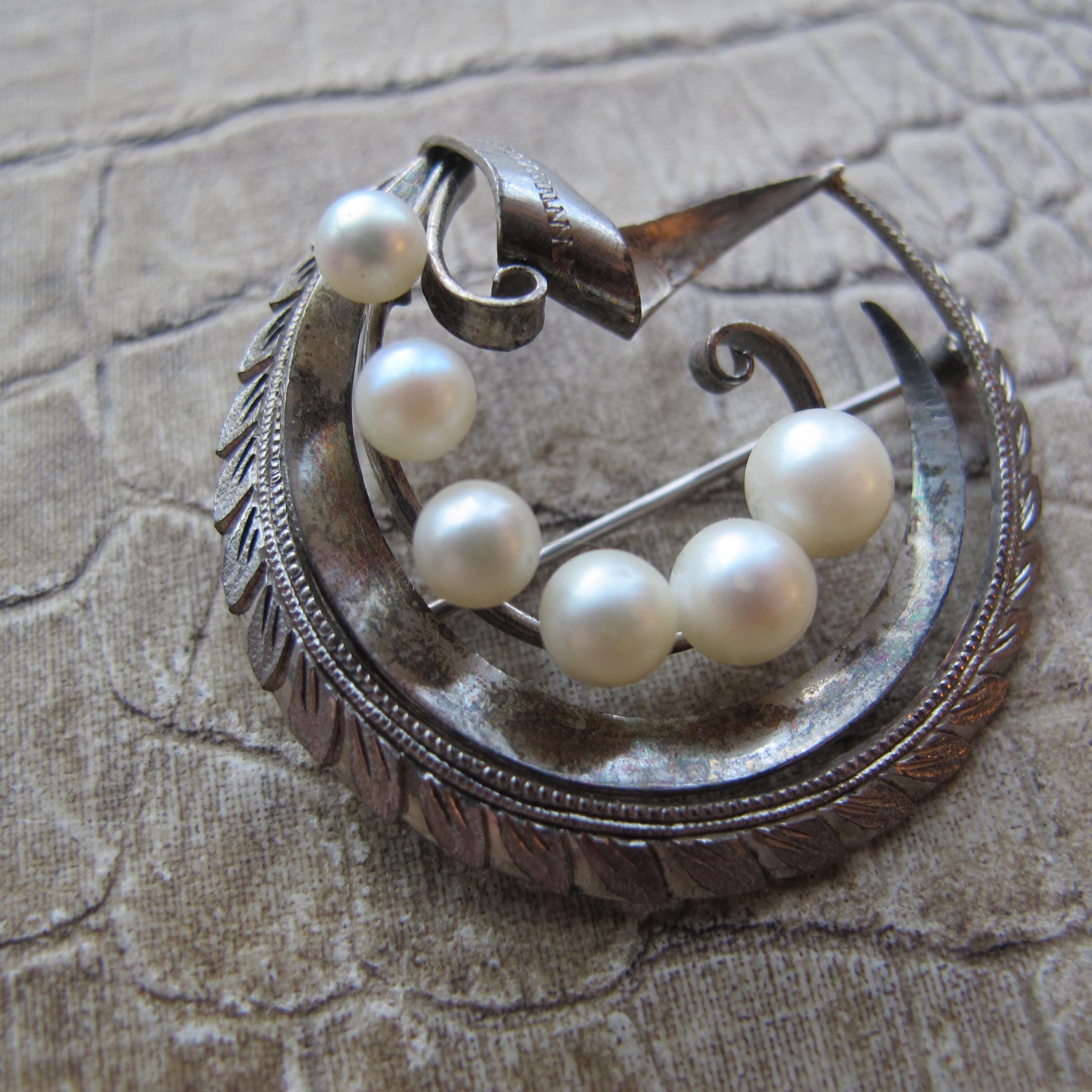 Mid Century Japanese Pearl & Fine Silver Brooch Pin  display picture 1