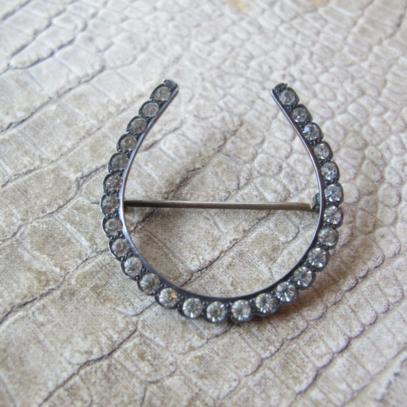 Paste Clear Stone Set in Sterling Silver Horseshoe Pin  display picture 1