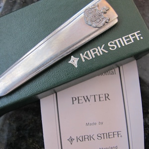 Kirk Stieff Pewter, abridor de cartas com a insígnia do estado de Maryland, faca de papel, faca de mesa, gravado W.D.S. 1-21-87, faca de estanho Kirk Stieff