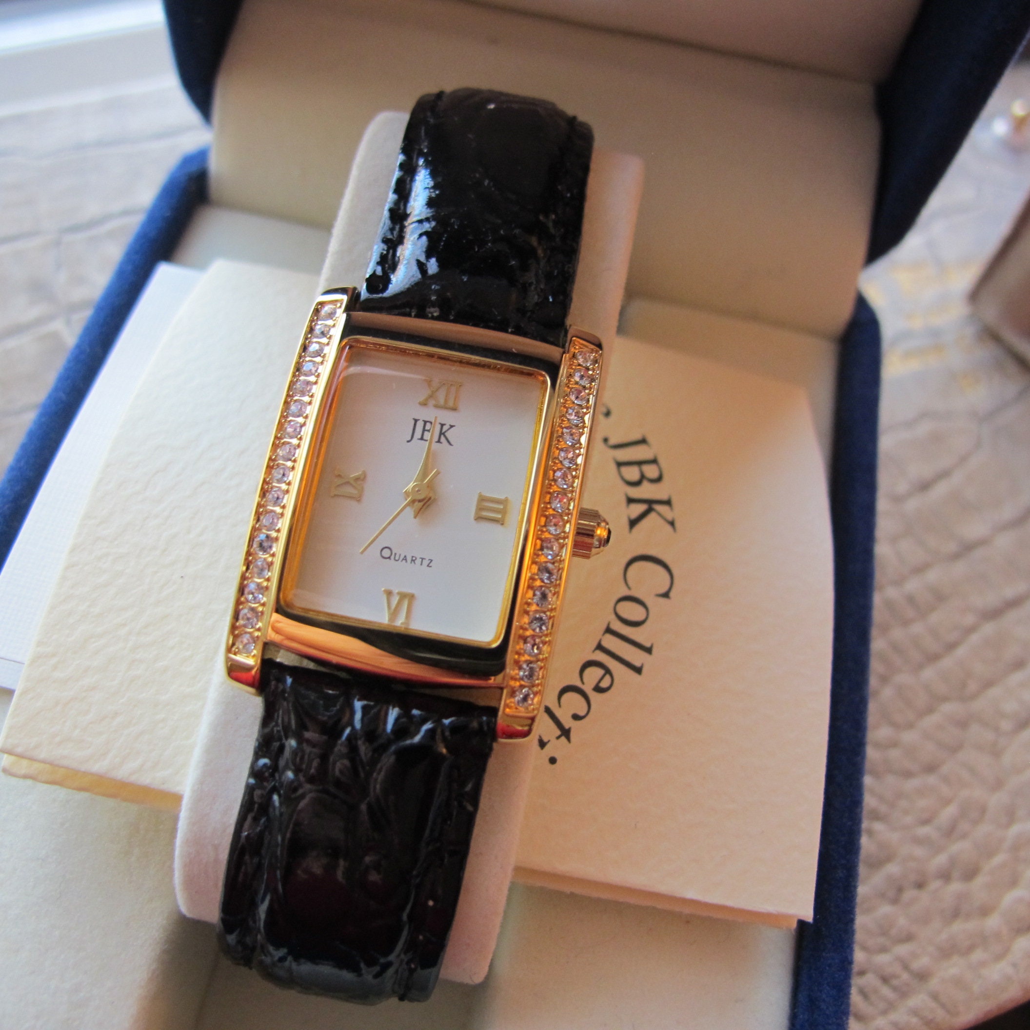 Camrose Kross JBK Jacqueline Bouvier Kennedy Tank Style Montre