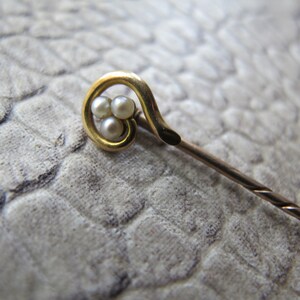 Antique Seed Pearl Floral Swirl 14k Gold Stickpin, Pin Gold Fill. Victorian to Edwardian Cravat Scarf Unisex Collar Lapel Pin. Wedding Groom