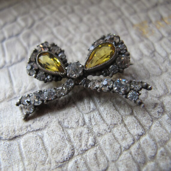 Eisenberg Original Rhinestone Bow Brooch - Garden Party Collection