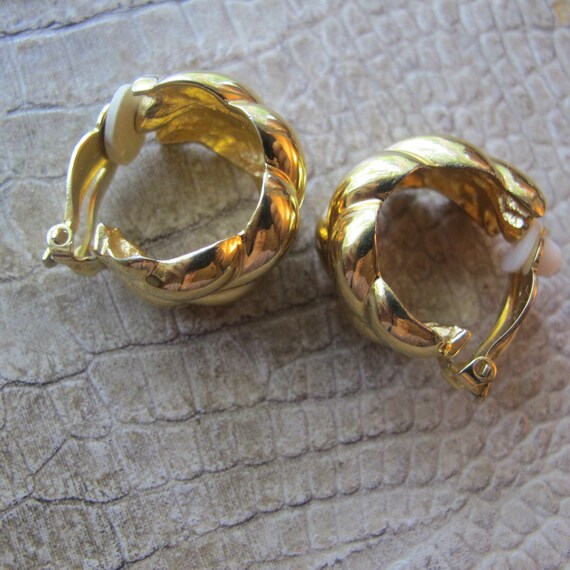 Joan Rivers Gold Fashion Hoop Clip Back Earrings.… - image 7