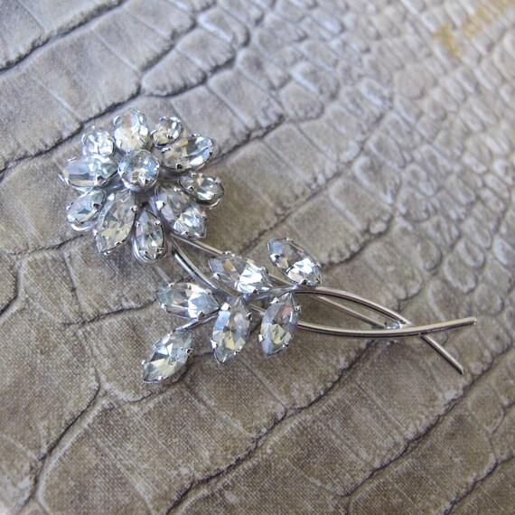 fine jewelry pins