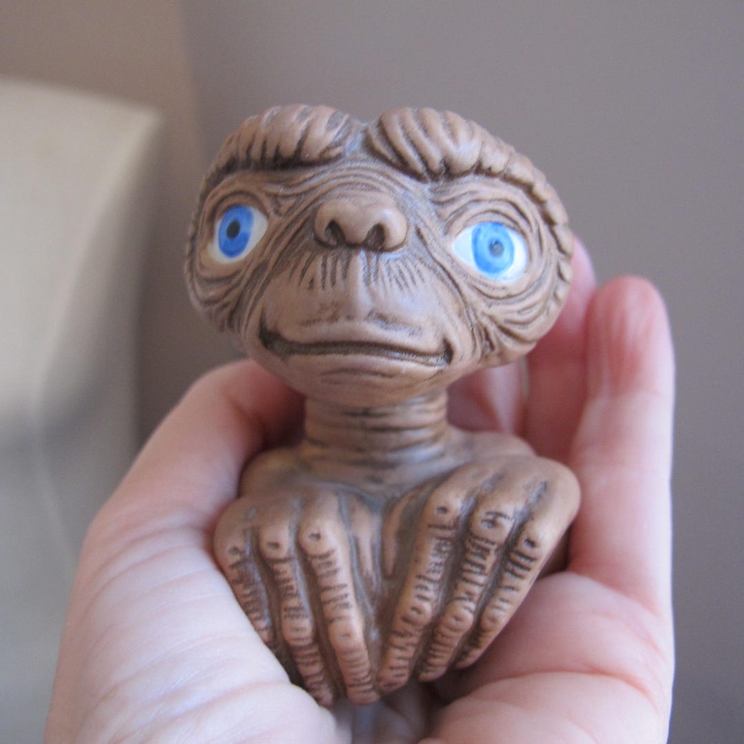 E.T. フィギュア 陶器 ヴィンテージ 1983 AVON フチ子 ユニバ E.T. フィギュア 陶器 ヴィンテージ 1983 AVON フチ子 ユニバ