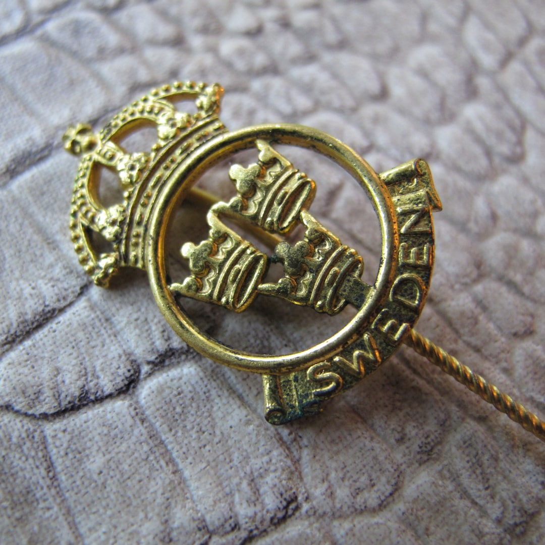 Swedish Stockholm Insignia Emblem Gold Tone Stickpin Collar Lapel Pin