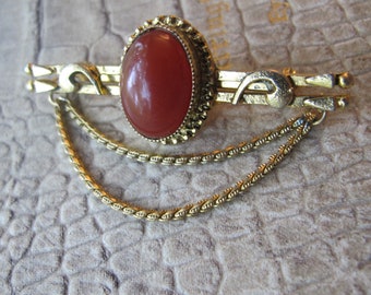 SANDOR Designer Signed Carnelian-Color Cabochon Etruscan Revival Brooch Pin, Good to Fine Costume Jewelry. The Best Fashion Vintage Jewelry