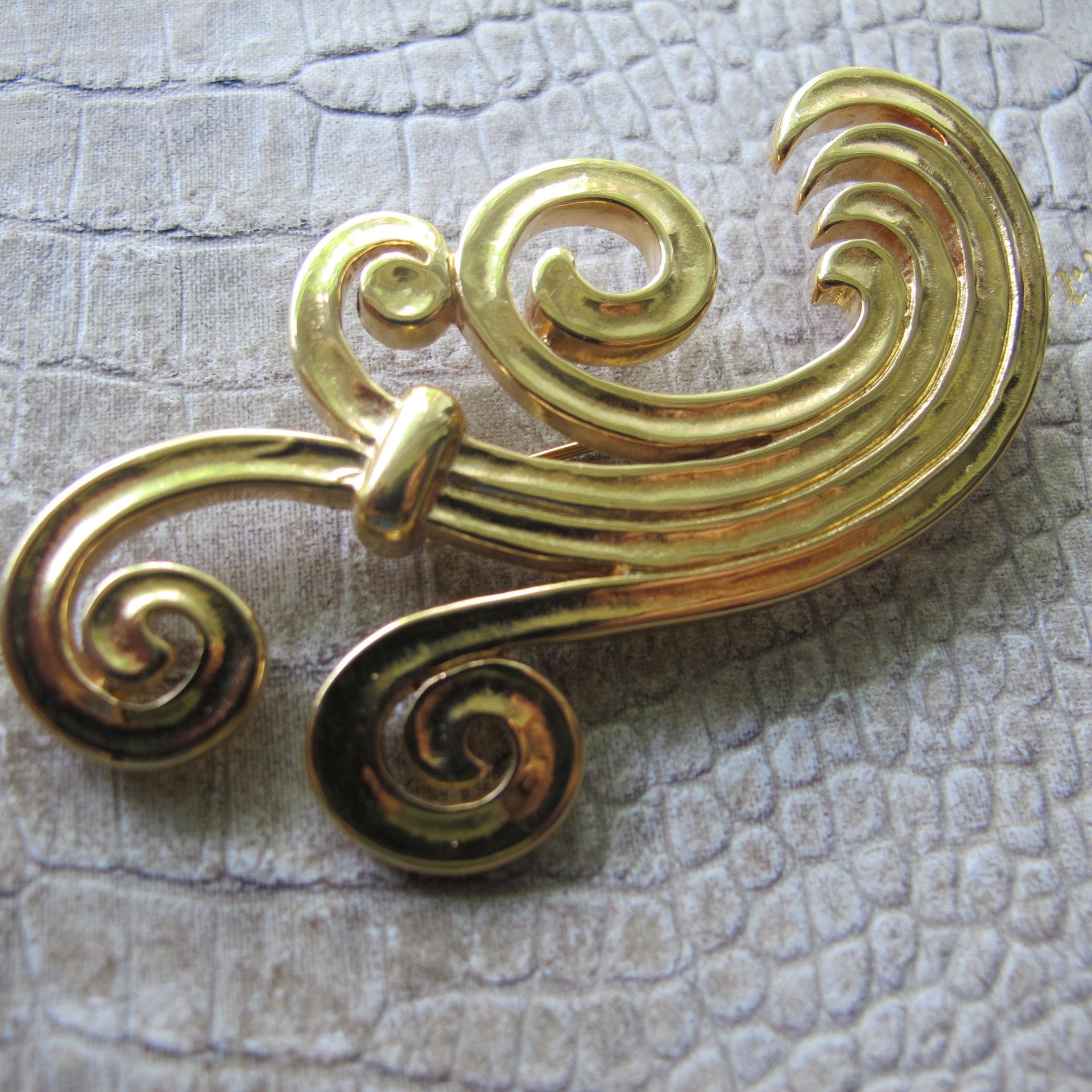 Broche Barrette Vintage Ornée - Motif Ajouré Et Tourbillonnant, Couleur Or, Occasion