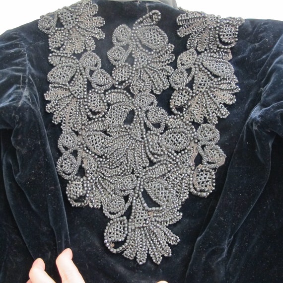 Victorian 19th Century Black Velvet Beaded Jacket… - image 4