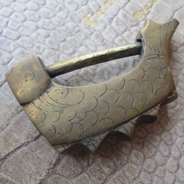 Asian Korean Tansu Brass Fish Lock Hardware. Koi Carp Fish Metal Lock. Chinese Japanese Asian Korean Fish Lock for a Chest or Box, Vintage