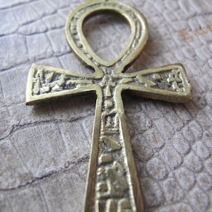 Ankh Key of Life, Egyptian Symbol of Eternal Life, Egyptian Cross of Life, Ancient Symbol, Vintage Brass Like Metal Pendant, Charm, Talisman
