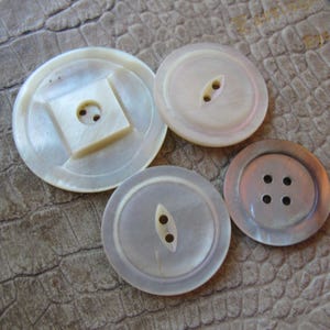 Mixed Lot MOP Mother of Pearl Vintage Buttons, Used Worn Loved Old Sewing Craft Buttons, 4 Total Buttons as Shown, Large One As Is Condition
