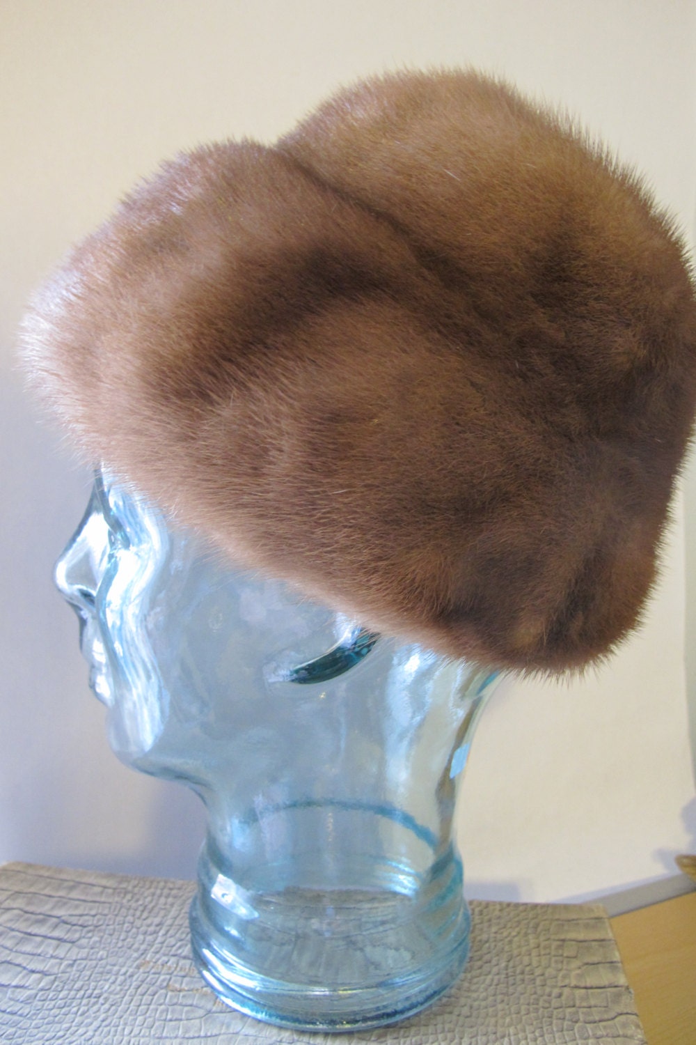 Franklin Simon Women’s 21” Mink Fur Hat Brown Vintage Salon VINTAGE UNUSUAL FRANKLIN SIMON DARK MINK FUR HAT VINTAGE  main image 4