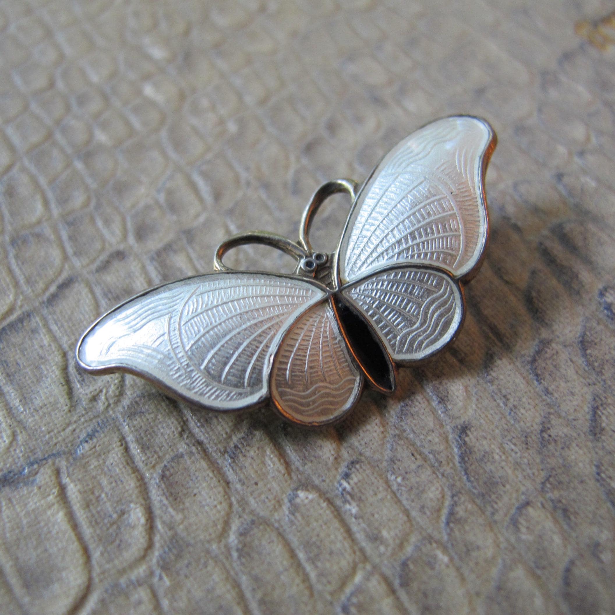 DAVID-ANDERSEN ノルウェー 蝶 ブローチ  シルバー925 David Andersen Norway Sterling & Enamel Butterfly Pin. For