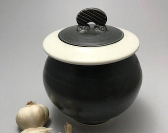 Garlic Jar, Lidded Garlic Pot, Fresh Garlic Keeper, Handmade Stoneware Garlic Pot, Black with White Garlic Keeper.