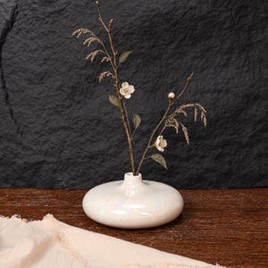 Pearl White Ceramic Bud Vase Low Round Narrow Neck Iridescent Glaze Handmade Japanese Wabi Sabi Minimalist Sculptural Home Decor Centerpiece