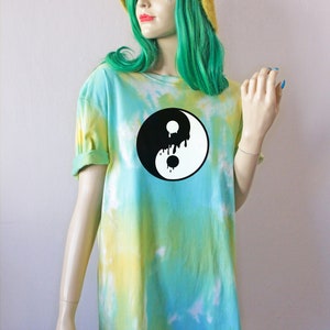 Melting Yin Yang Rainbow Tie Dye T-Shirt Yellow & Blue