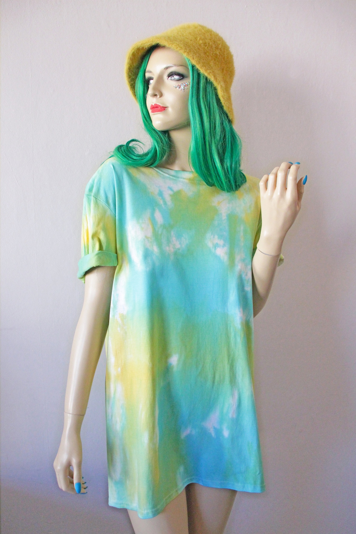 pastel rainbow tie dye shirt