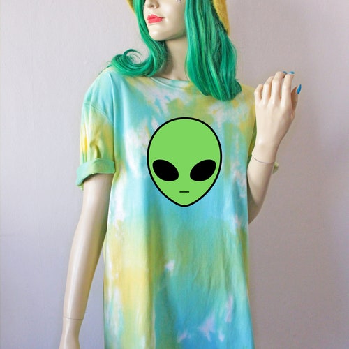 rue tie dye alien shirt