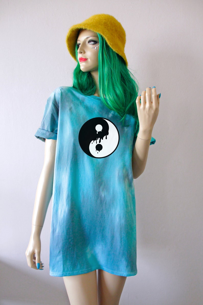 Melting Yin Yang Rainbow Tie Dye T-Shirt Blue & Black