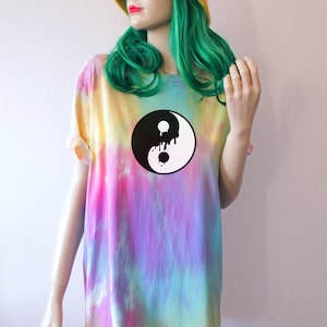 Melting Yin Yang Rainbow Tie Dye T-Shirt Pastel Rainbow