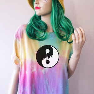 Melting Yin Yang Rainbow Tie Dye T-Shirt image 2