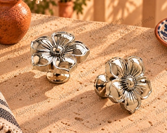 Silver Flower Cabinet Knobs, Floral Drawer Pulls, French Vintage Dresser Knobs, Decorative Furniture Hardware for Vanity Nightstand