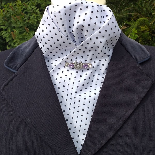 shires stock tie